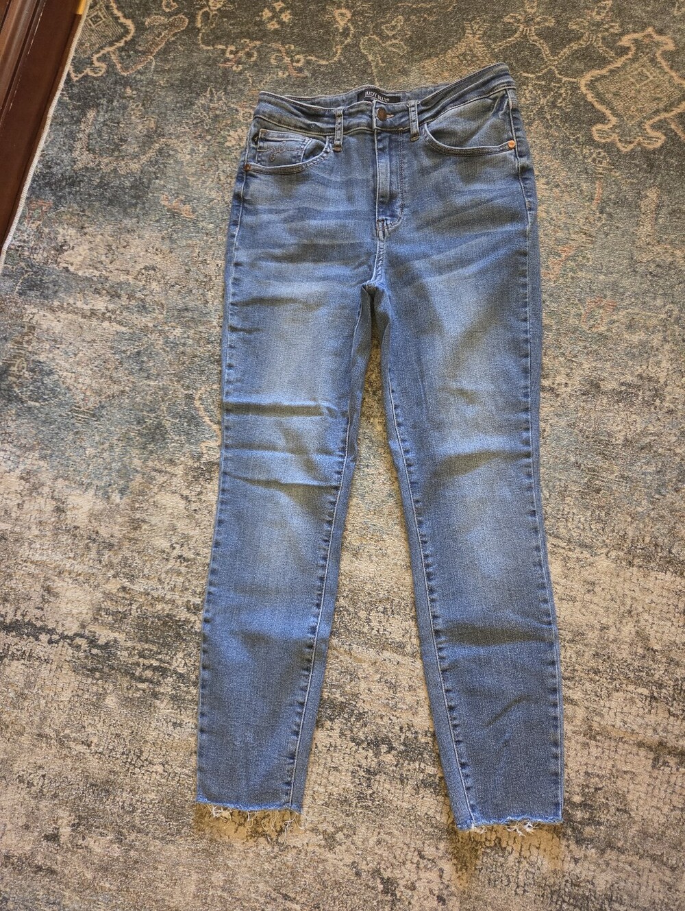 Judy Blue Relaxed Fit High Rise Skinny Jeans Raw Hem - Size 9/29